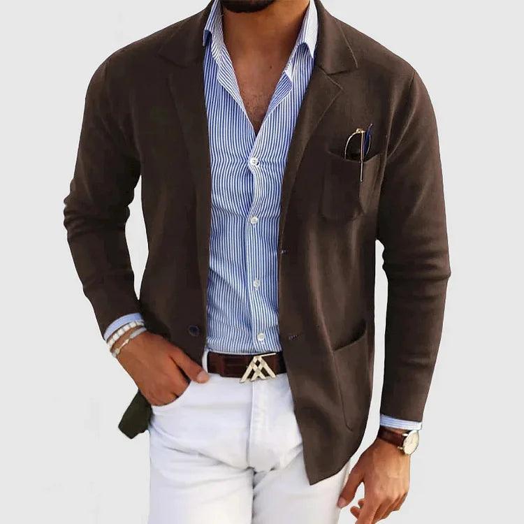 "Blazer classico uomo elegante, taglio moderno, colore sofisticato; perfetto per ufficio ed eventi formali, versatile e stilo