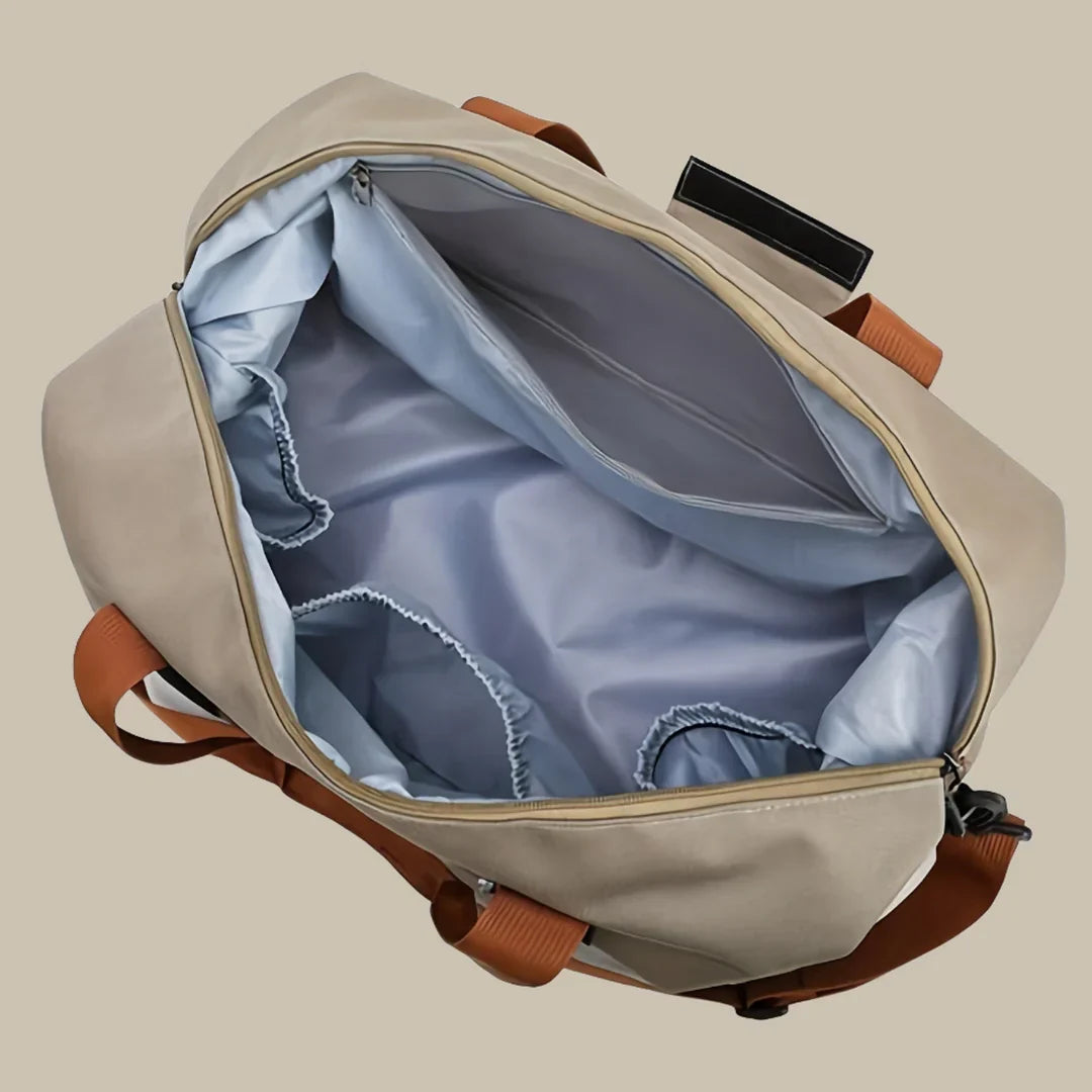 "Borsa arancione uomo elegante e spaziosa, ideale per viaggi, con manici robusti e tessuto di alta qualità."