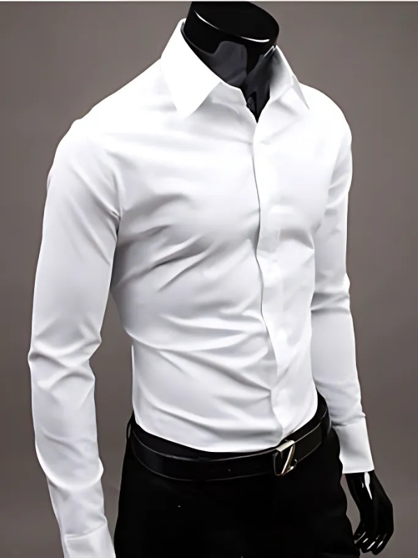 Camicia uomo slim fit azzurro cielo, manica lunga, elegante e moderna, ideale per look formali e casual.