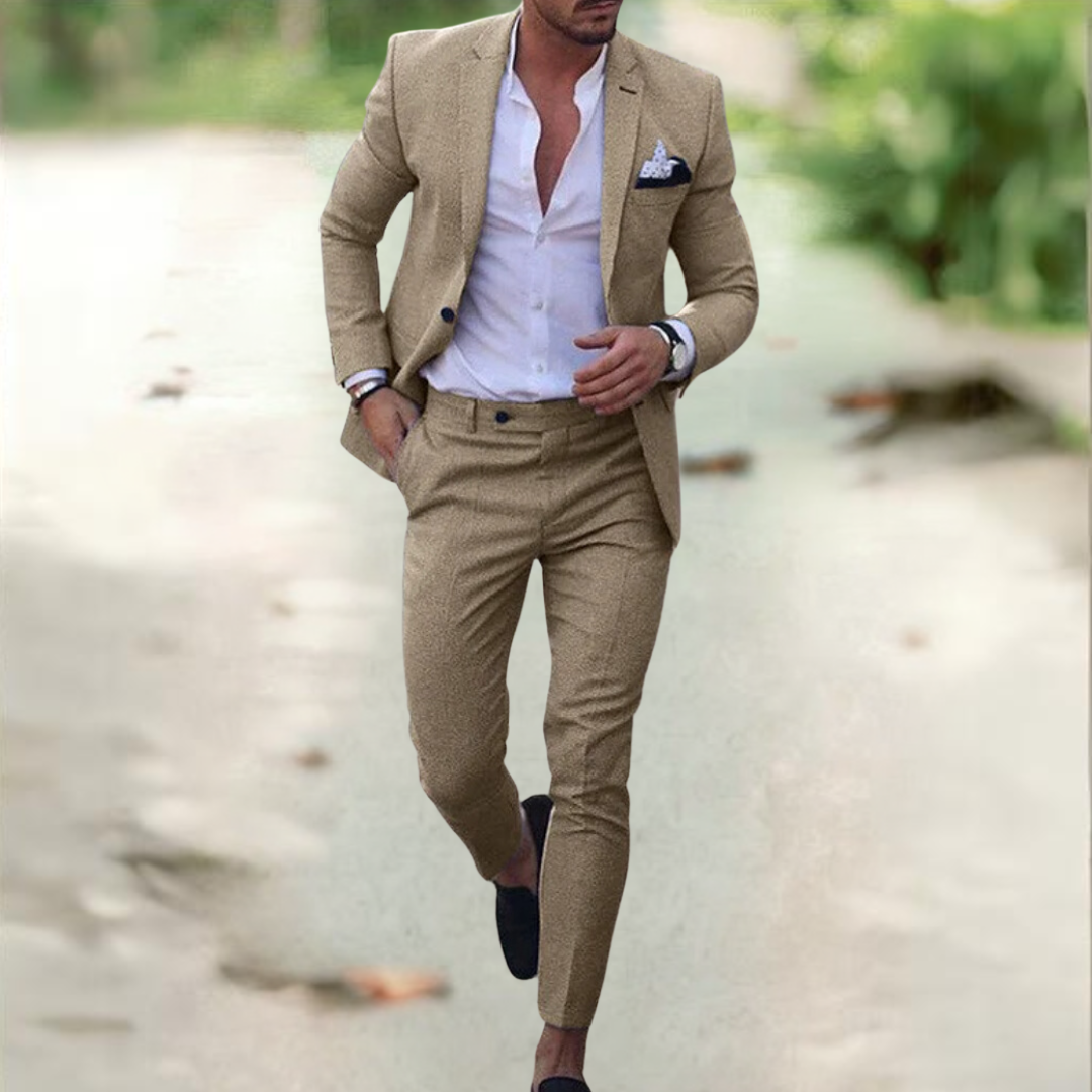 "Completo Uomo Elegante Simone, giacca e pantaloni in tessuto traspirante, vari colori classici: azzurro, beige, verde"