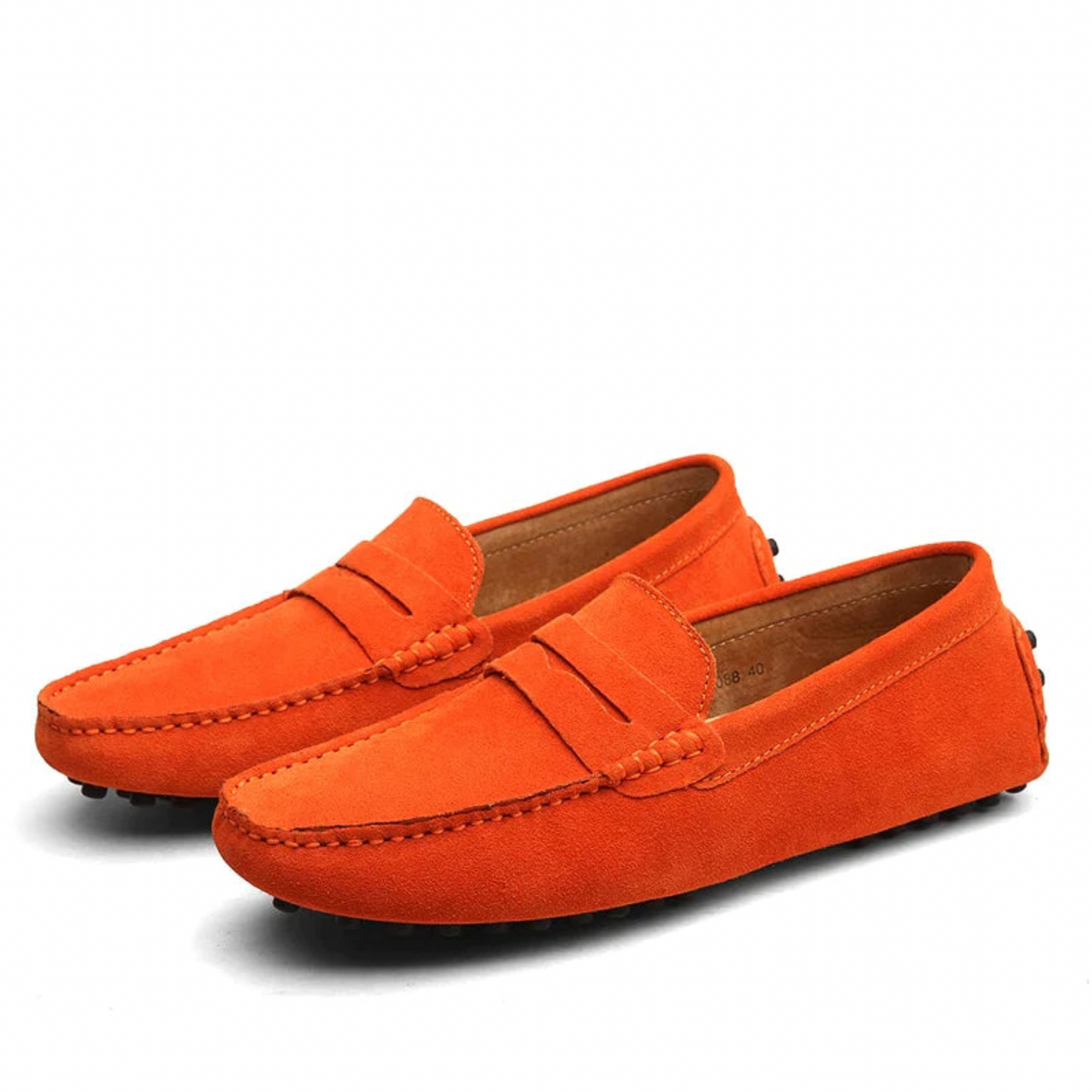 "Mocassini eleganti da uomo in pelle morbida, design moderno, colore nero, perfetti per occasioni formali e casual."