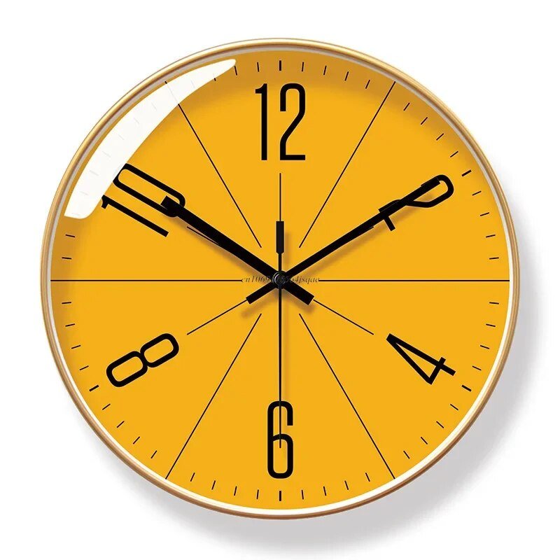 "Orologio da parete nordico minimalista in bianco e nero, design elegante con cifre chiare, adatto per decorazioni moderne."