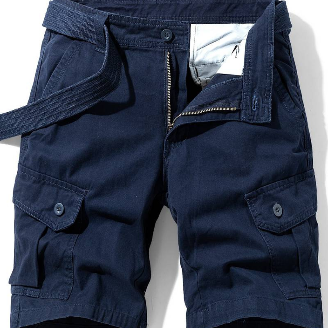"Pantaloncini cargo uomo in cotone resistente, multi-tasca, colore verde oliva, casual e adatti per avventure all'aperto."