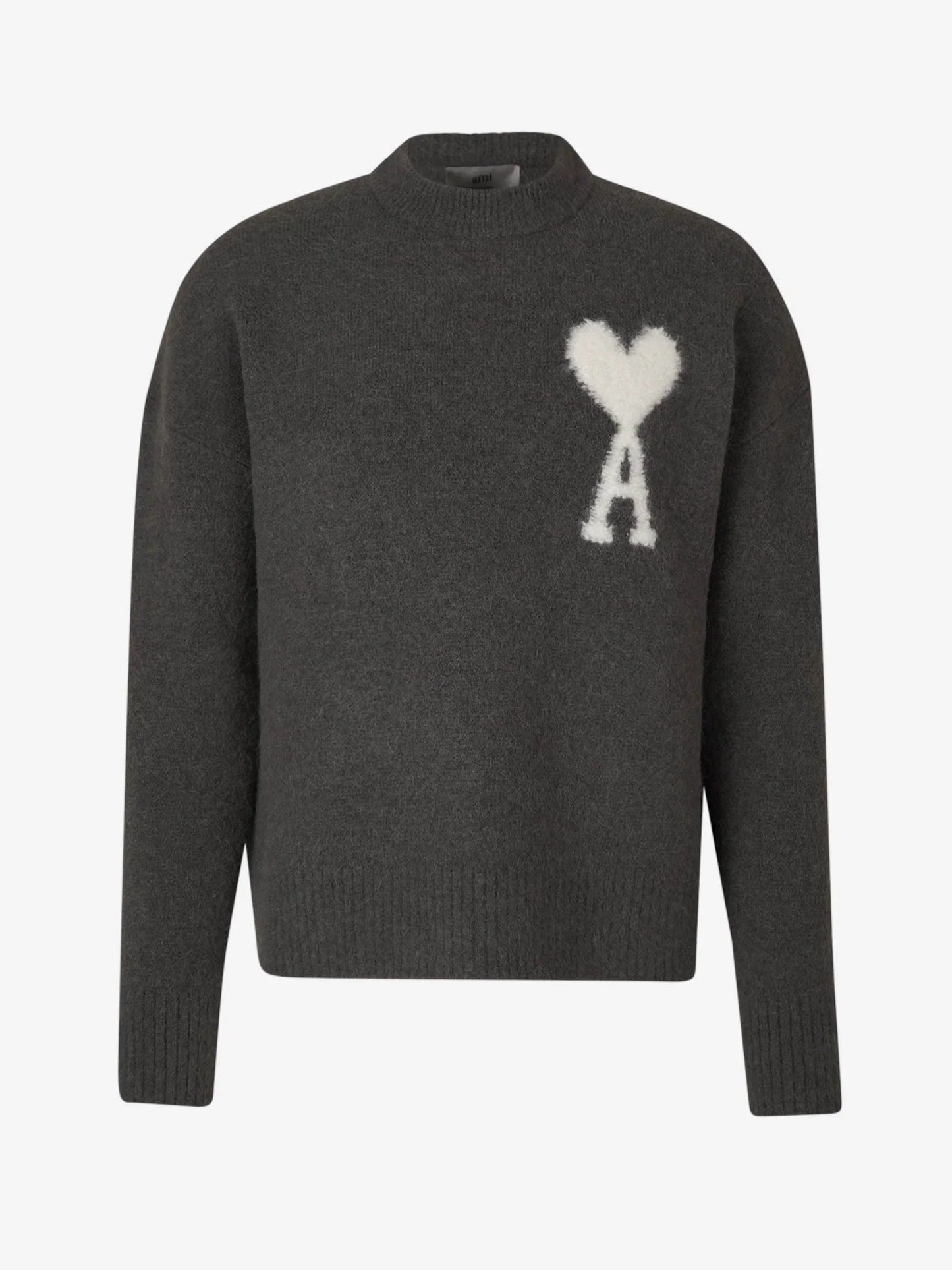 Pullover uomo con motivo cuore, texture morbida, colore grigio e taglio comodo, perfetto per look casual ed eleganti.