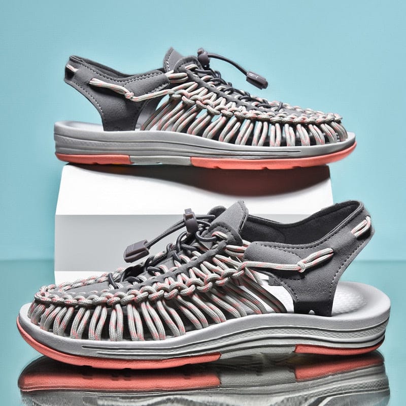 Sandali unisex leggeri, traspiranti, grigi, con cinghie regolabili, ideali per avventure estive all'aperto.