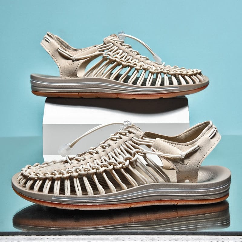 Sandali unisex leggeri, traspiranti, grigi, con cinghie regolabili, ideali per avventure estive all'aperto.