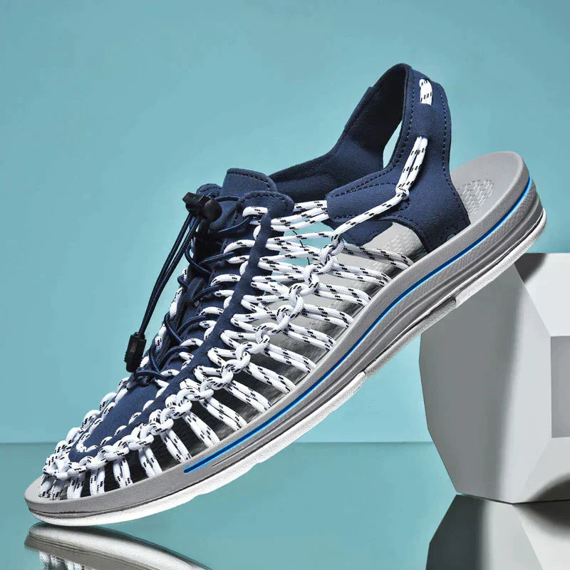 Sandali unisex leggeri, traspiranti, grigi, con cinghie regolabili, ideali per avventure estive all'aperto.
