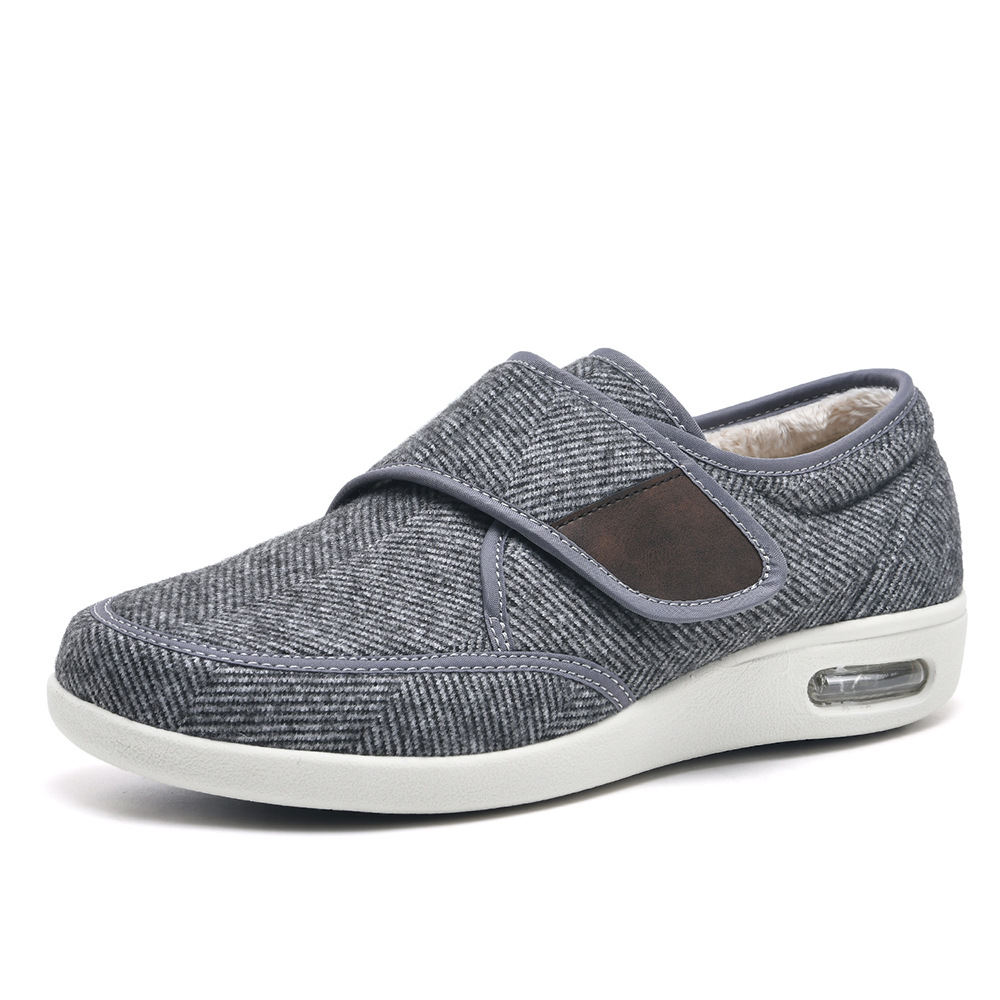 "Scarpe ortopediche ultra-larghe unisex, color nero, cinghie regolabili, suola antiscivolo, comfort e adattabilità."