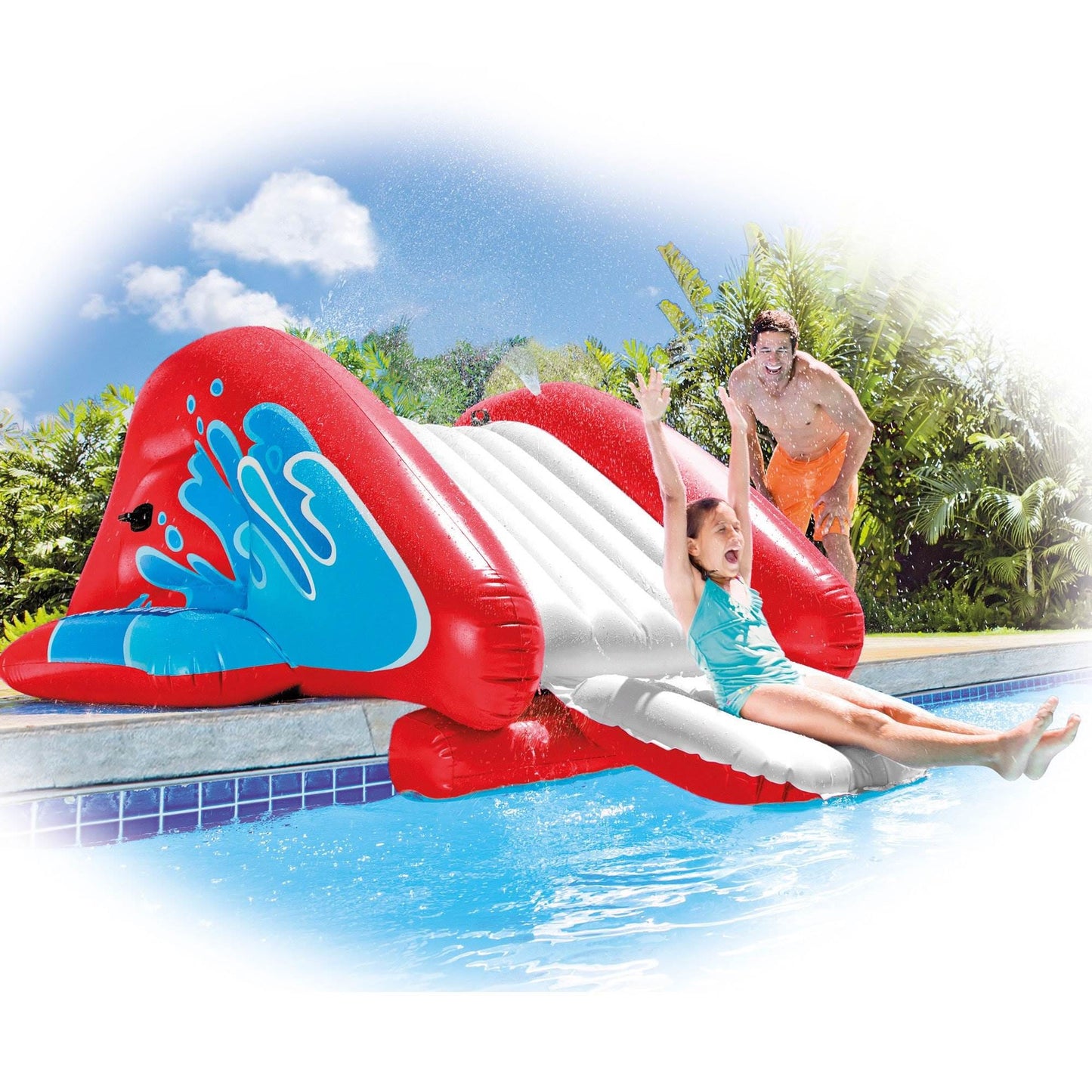 "Scivolo gonfiabile rosso e bianco con spruzzatore per bambini, include box morbido e maniglie per sicurezza, ideale per esta