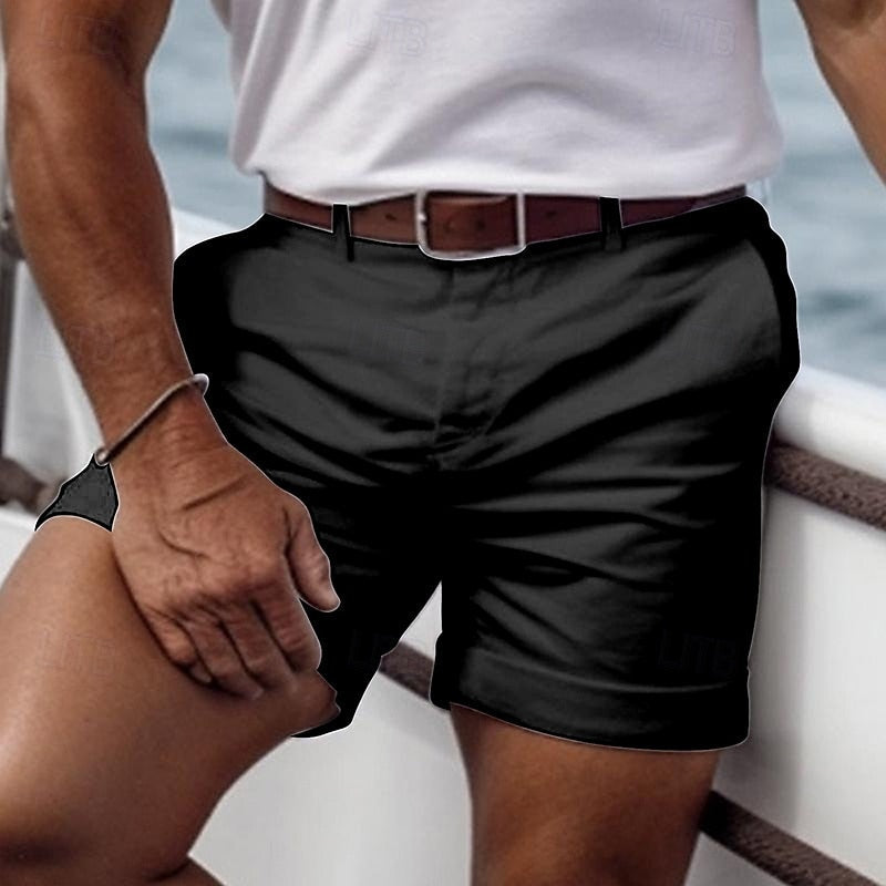 "Shorts estivi da uomo vari colori, tessuto leggero, vita elasticizzata, perfetti per estate e look casual."