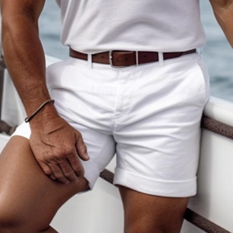 "Shorts estivi da uomo vari colori, tessuto leggero, vita elasticizzata, perfetti per estate e look casual."