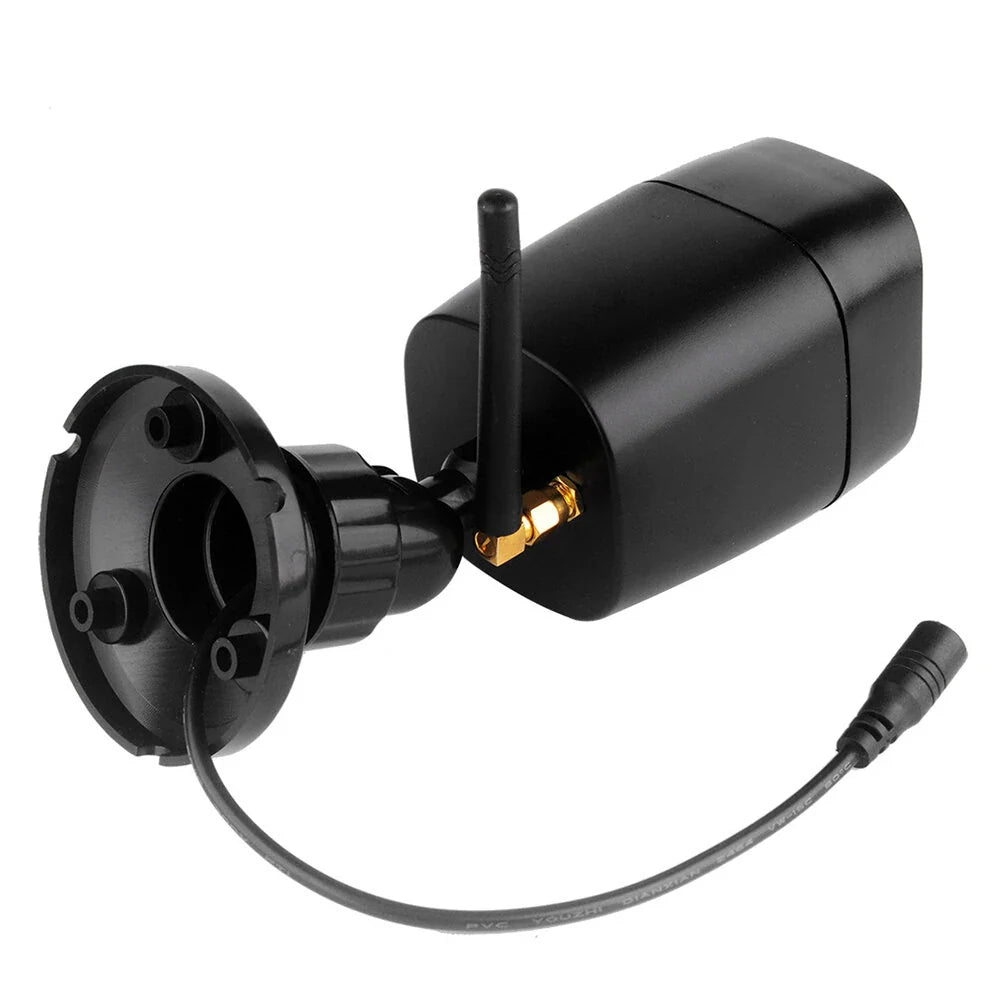 "Sistema di sicurezza wireless con telecamere visionabili, resistenti e adatte a uso esterno, offre monitoraggio notturno."