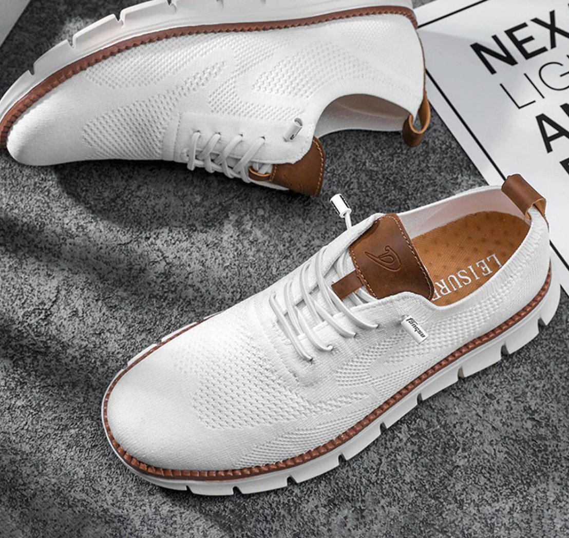 "Sneakers uomo traspiranti, design moderno, colore beige, comfort ortopedico, suola resistente, ideale per look casual."