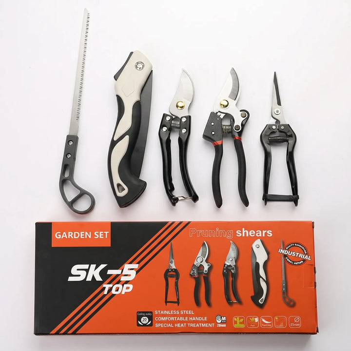 Versatile 5-piece gardening tool set with pruning shears & a folding saw for all garden needs.