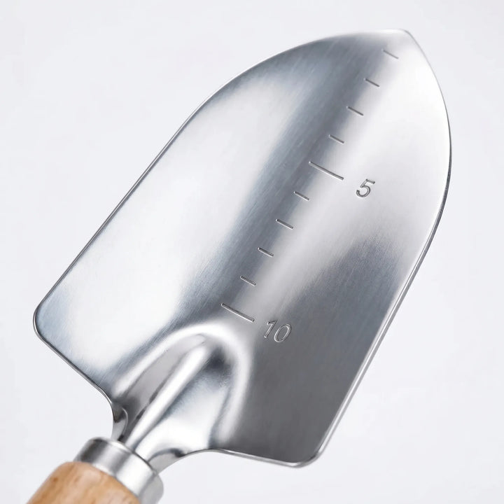 Ergonomic gardening tool set, perfect for women & men, ideal for outdoor planting, digging, & weeding in any garden.