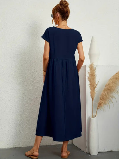"Abito donna elegante in lino con tasche, colorato e versatile, per un look sofisticato e comodo in ogni stagione."