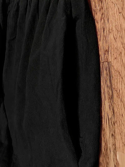 "Abito donna elegante in lino con tasche, colorato e versatile, per un look sofisticato e comodo in ogni stagione."