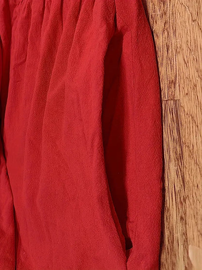 "Abito donna elegante in lino con tasche, colorato e versatile, per un look sofisticato e comodo in ogni stagione."