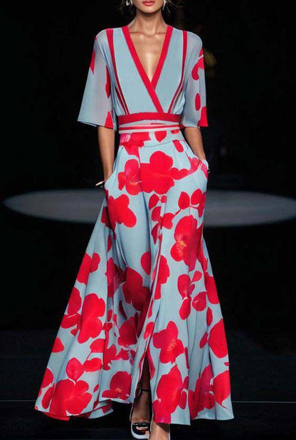 "Abito elegante donna in cotone blu con maniche lunghe, design raffinato per occasioni speciali, vestibilità comoda."