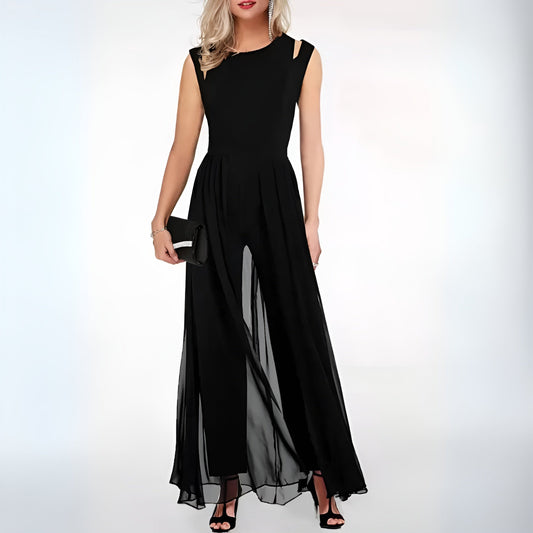 "Abito elegante donna neutro silhouette valorizzante, tessuto leggero, ideale per eventi speciali, look raffinato."