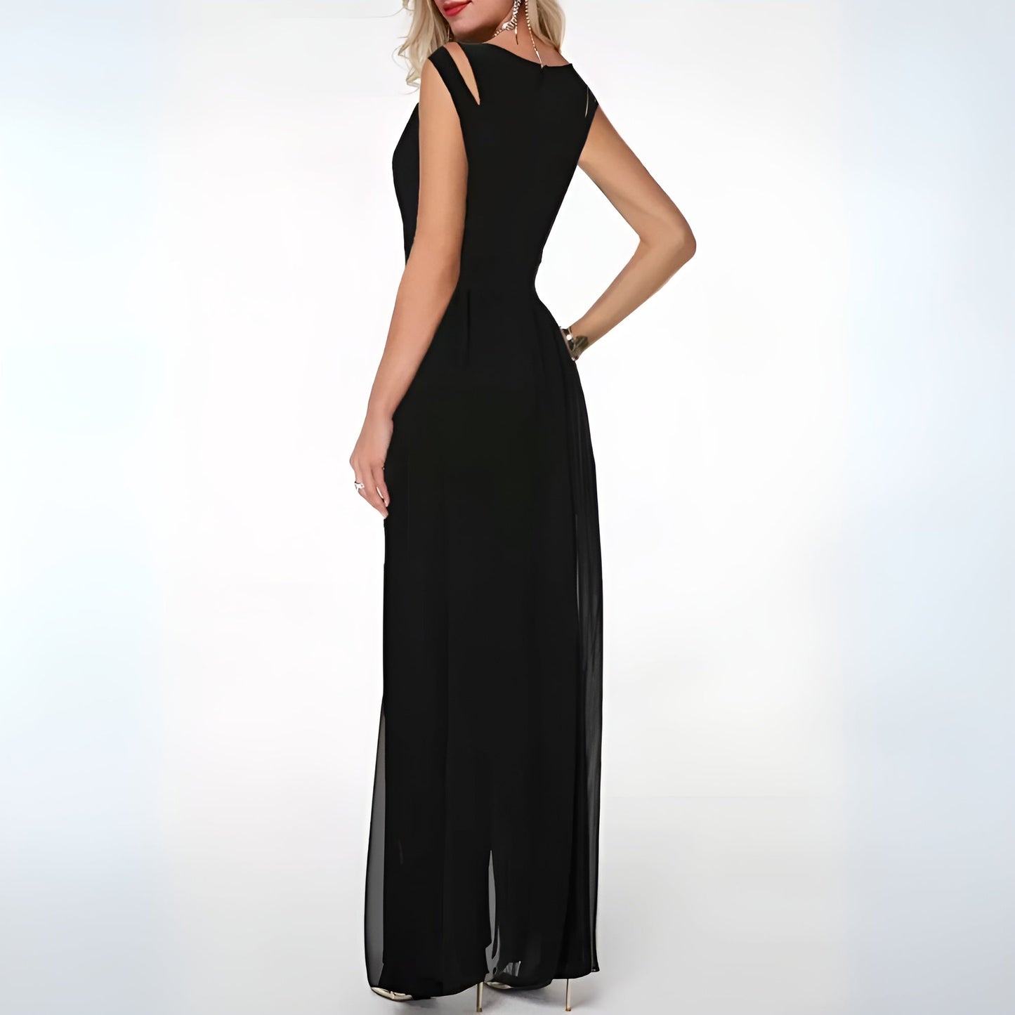 "Abito elegante donna neutro silhouette valorizzante, tessuto leggero, ideale per eventi speciali, look raffinato."