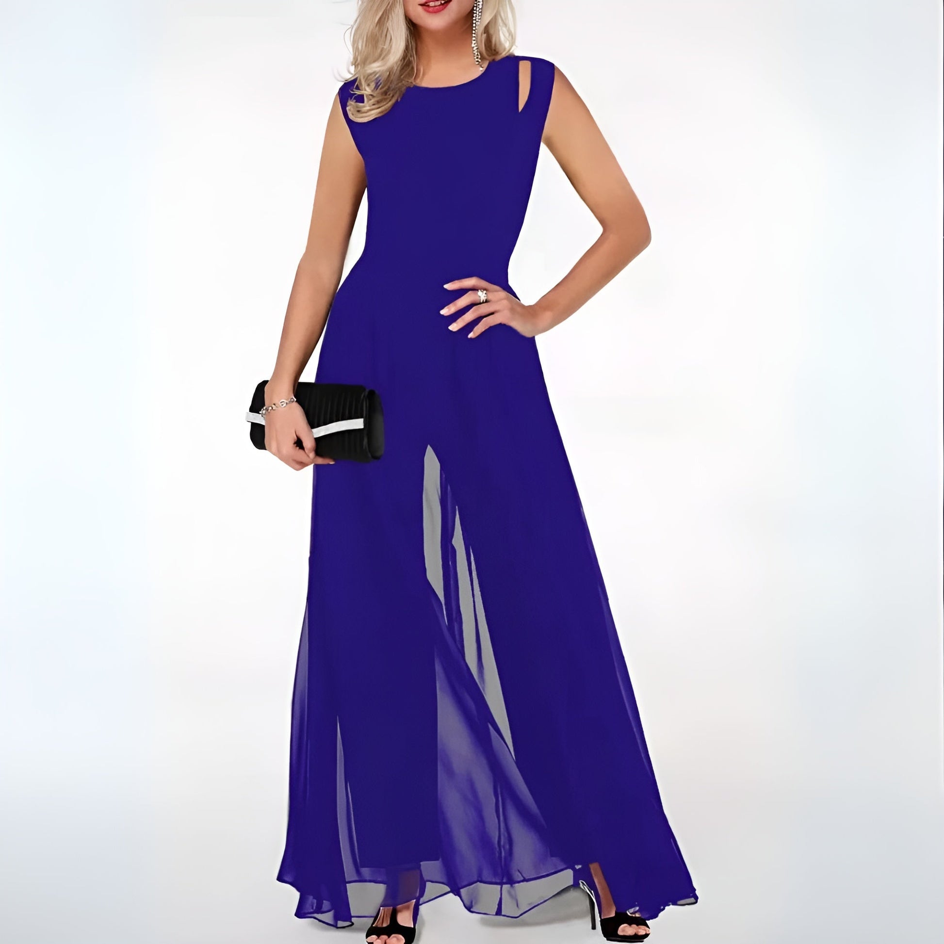 "Abito elegante donna neutro silhouette valorizzante, tessuto leggero, ideale per eventi speciali, look raffinato."