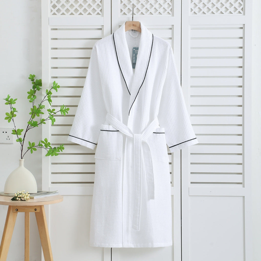 "Accappatoio in cotone bianco a nido d'ape unisex, design kimono con cintura, comfort per relax e stagioni calde."