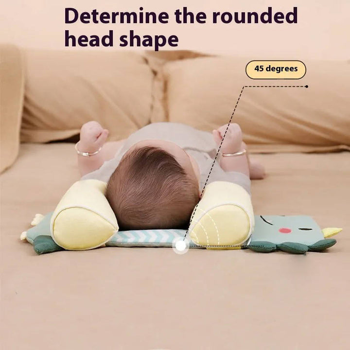 Breathable cotton baby head pillow, adjustable for newborns to prevent flat head syndrome during sleep.