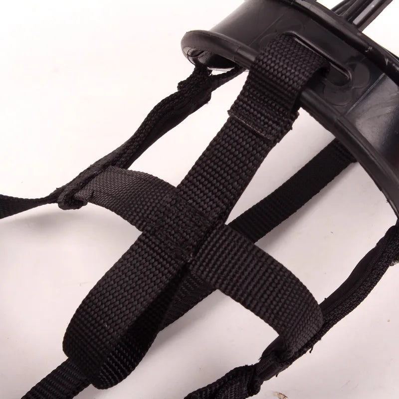 Comfortable, adjustable silicone dog muzzle for effective pet training & safety. Prevents biting.