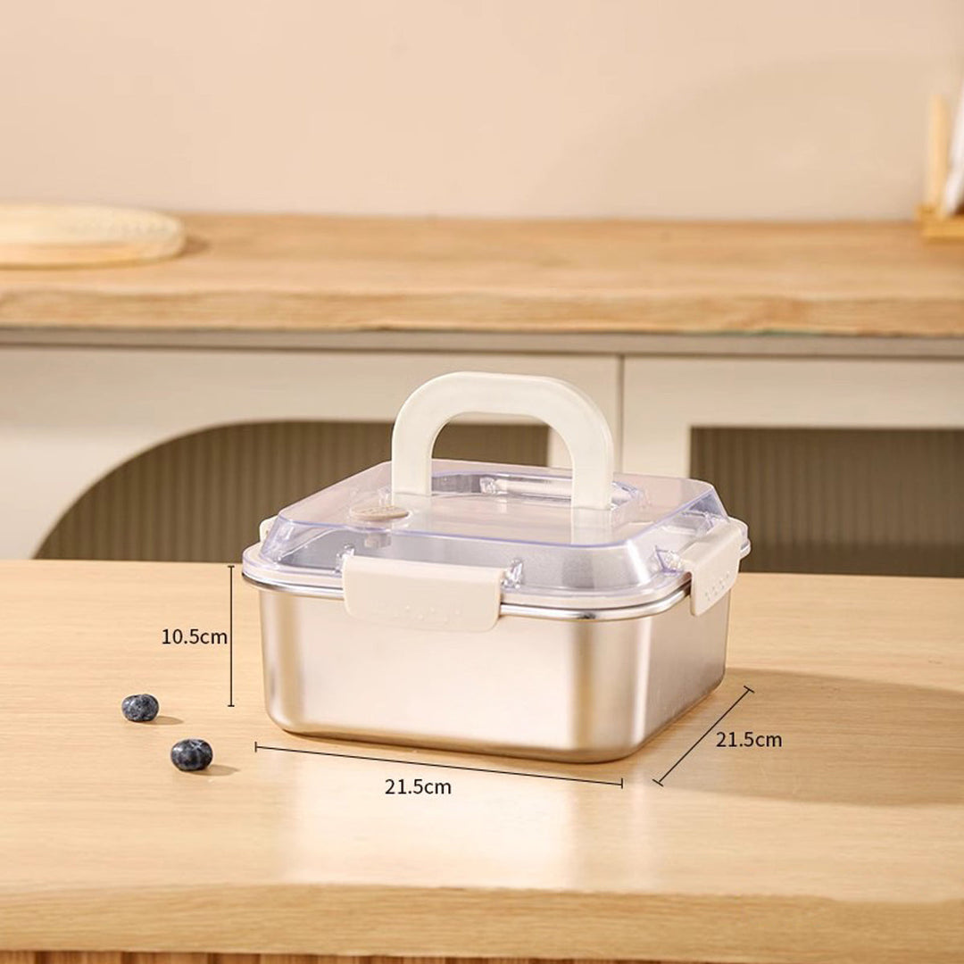 Reusable stainless steel container for food, an essential for sustainable kitchen and camping.