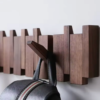 "Appendiabiti da parete in legno noce o faggio con ganci, design minimalista per giacche, borse e cappelli"