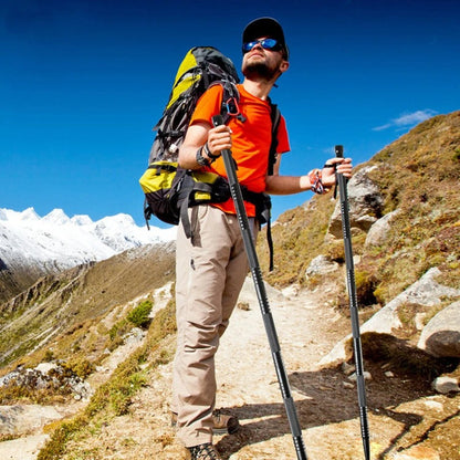 "Bastone trekking multiuso pieghevole con coltello, bussola e accenditore integrati, struttura in alluminio e acciaio robusto