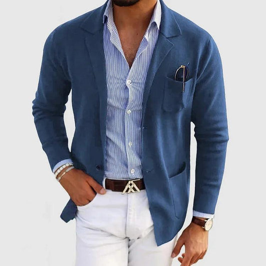 "Blazer classico uomo elegante, taglio moderno, colore sofisticato; perfetto per ufficio ed eventi formali, versatile e stilo