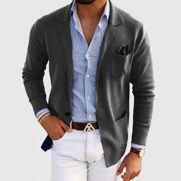"Blazer classico uomo elegante, taglio moderno, colore sofisticato; perfetto per ufficio ed eventi formali, versatile e stilo