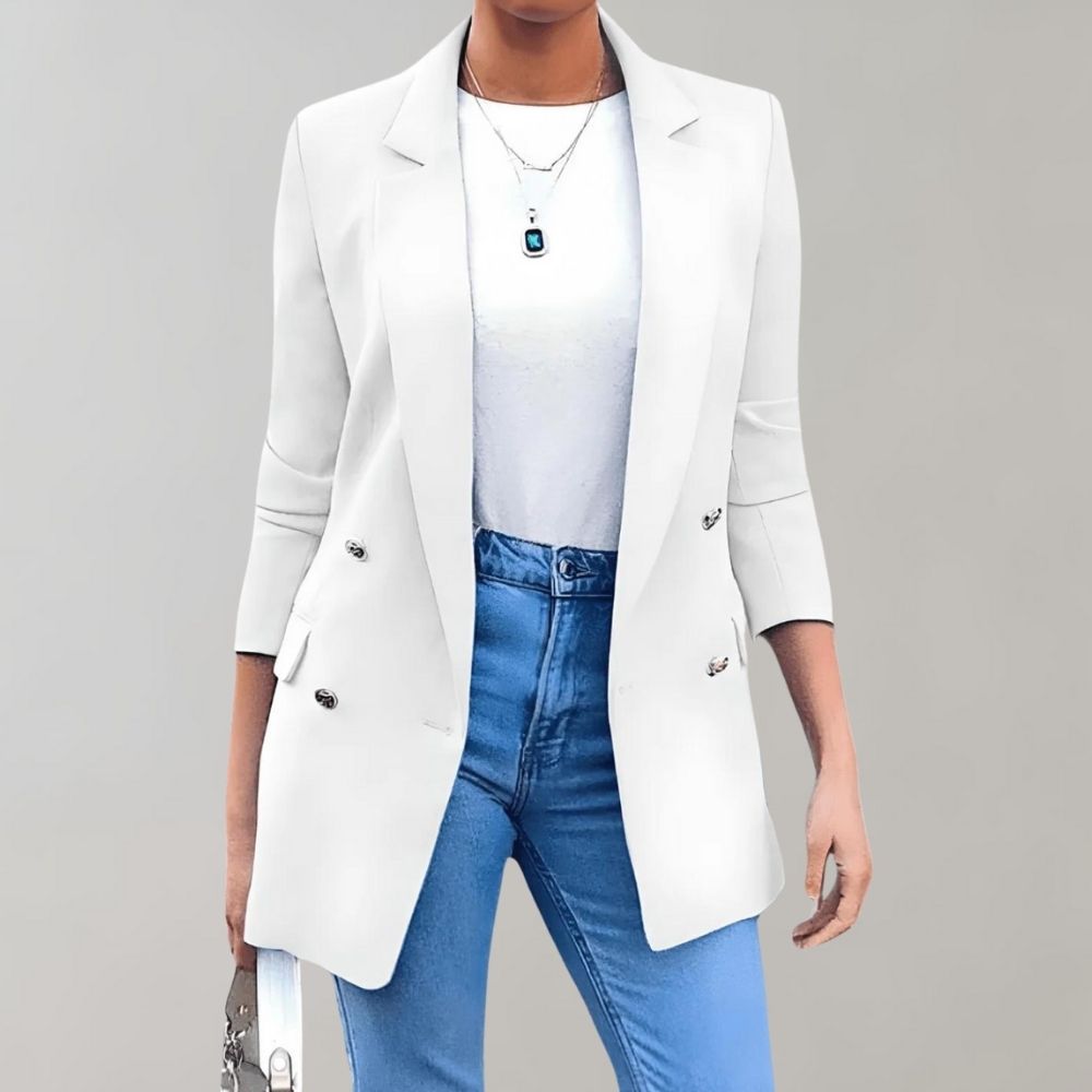 "Blazer elegante donna blu e bianco, taglio sartoriale, perfetto per look moda formali e casual."