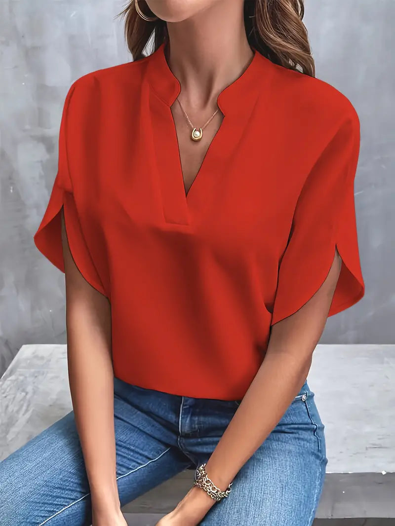 "Blusa leggera donna V-neck, colori vivaci, design elegante, perfetta per la primavera, moda eco-consapevole, comfort elevato