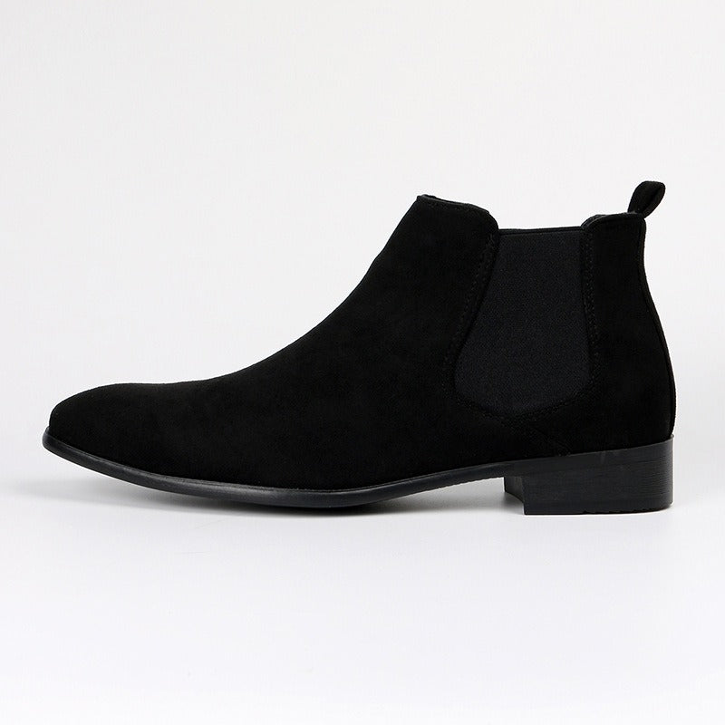 Black men's everyday wear boots, versatile comfort footwear with rubber sole for casual look.