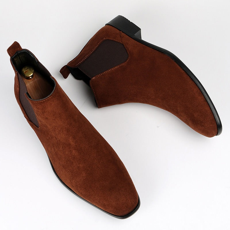 Men's durable brown ankle boots, versatile comfort footwear for daily wear and outdoor activities.
