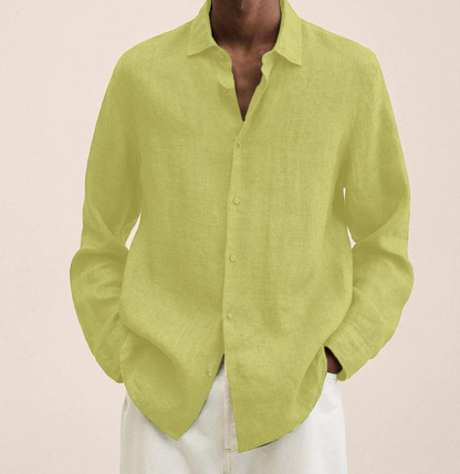 "Camicia classica uomo in lino bianco, maniche lunghe, traspirante e leggera, perfetta per look estivi eleganti e versatili."
