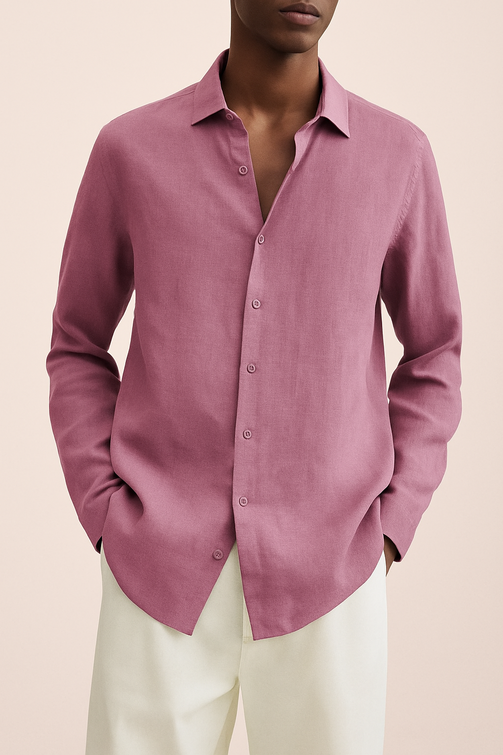 Camicia elegante uomo in lino, maniche lunghe, tessuto leggero e traspirante, ideale per look estivo moderno e raffinato.