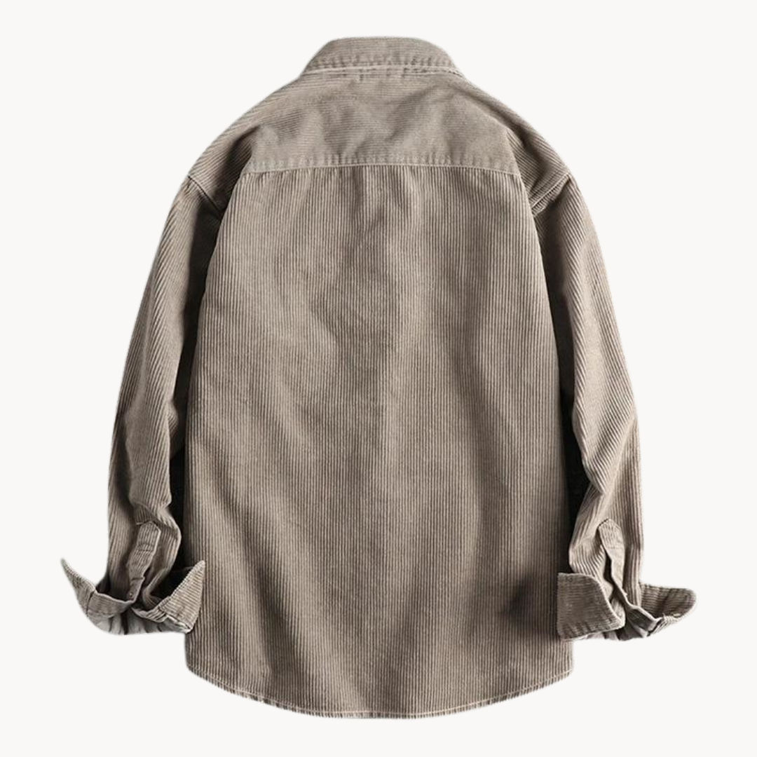 "Camicia uomo corduroy arancione con tasche sul petto, stile classico da lavoro, tessuto morbido e testurizzato."
