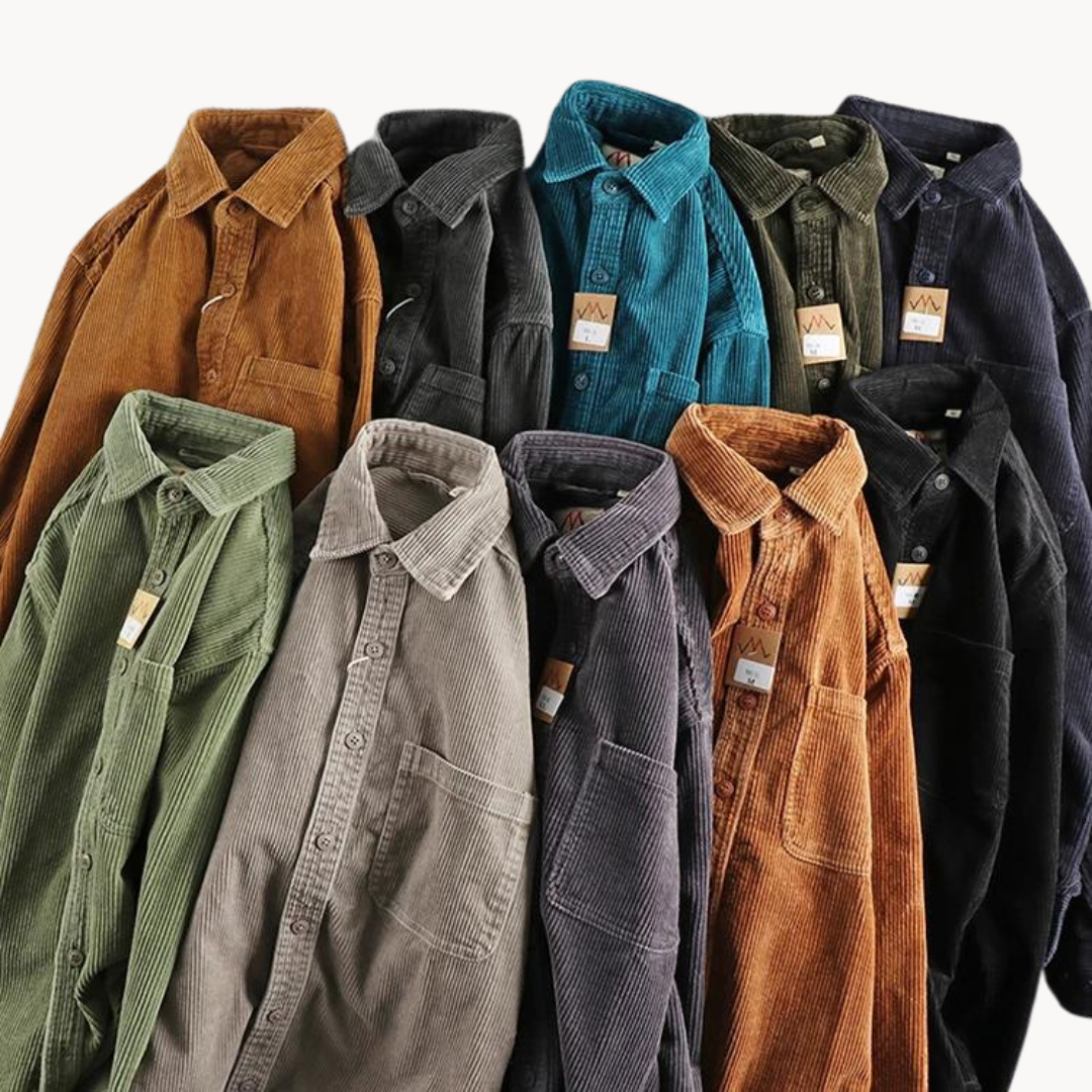 "Camicia uomo corduroy arancione con tasche sul petto, stile classico da lavoro, tessuto morbido e testurizzato."