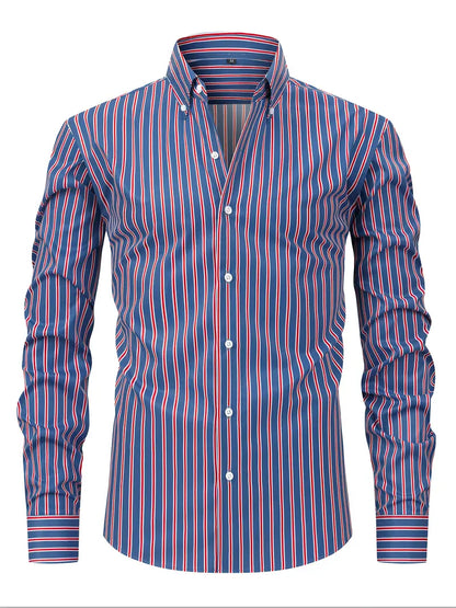 "Camicia uomo cotone righe eleganti, sfondo bianco con righe blu, vestibilità comoda, versatile per ogni occasione."