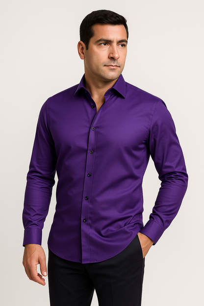 Camicia uomo slim fit bianca, vista frontale, tessuto traspirante, elegante e versatile per occasioni formali e casual.