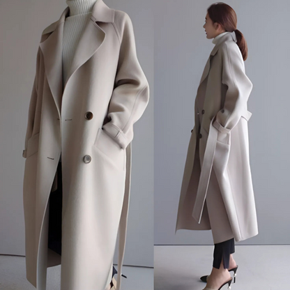 Cappotto classico donna in lana morbida, elegante e caldo, ideale per l'autunno/inverno, con fodera setosa e design senza tem