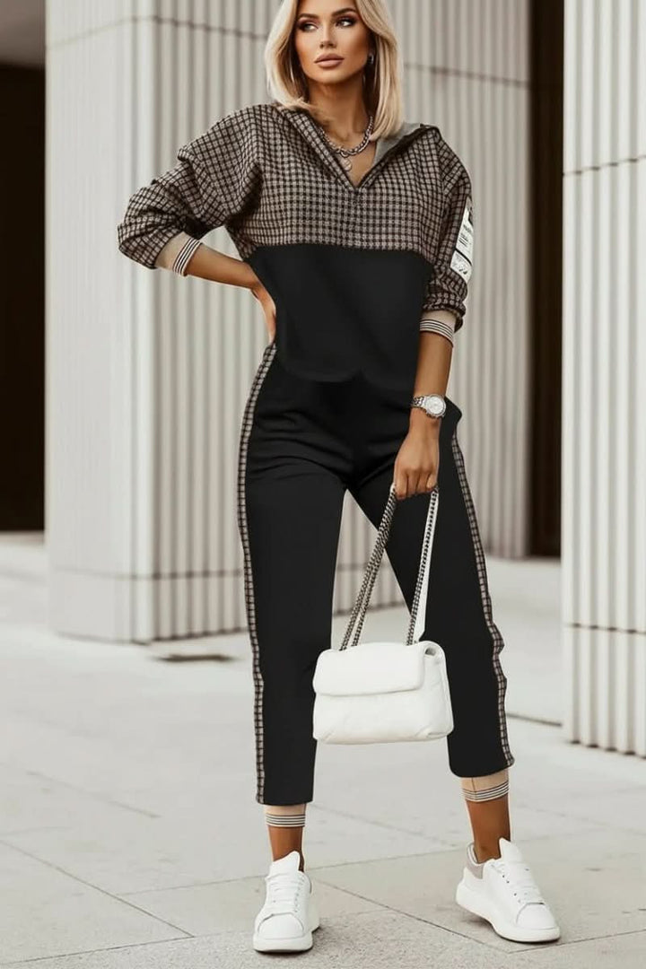 Versatile women's travel wear: comfortable & stylish casual tracksuit set. Perfect matching everyday outfit.