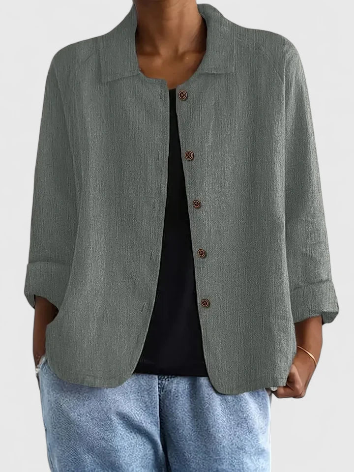 Versatile women's everyday blouse. Chic & comfortable long sleeve top, perfect for casual or elegant looks.