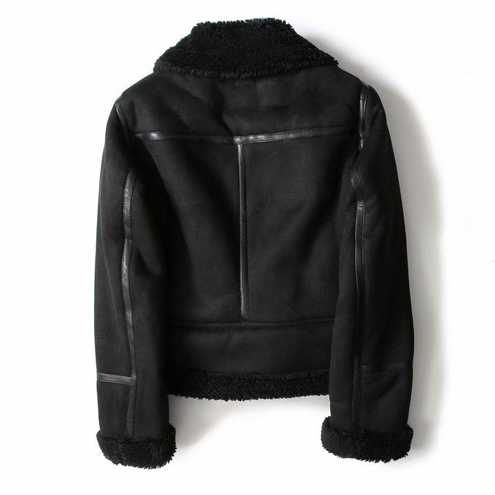 Fashionable women's everyday jacket, offering a chic and versatile look. Stylish outerwear for all seasons.