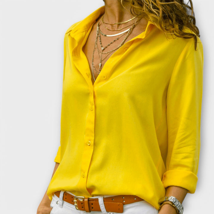 Versatile women's elegant shirt, long-sleeve for evening wear & sophisticated office fashion.