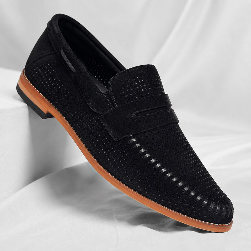 Men's classic leather penny loafers, comfortable slip-on footwear for versatile everyday style.